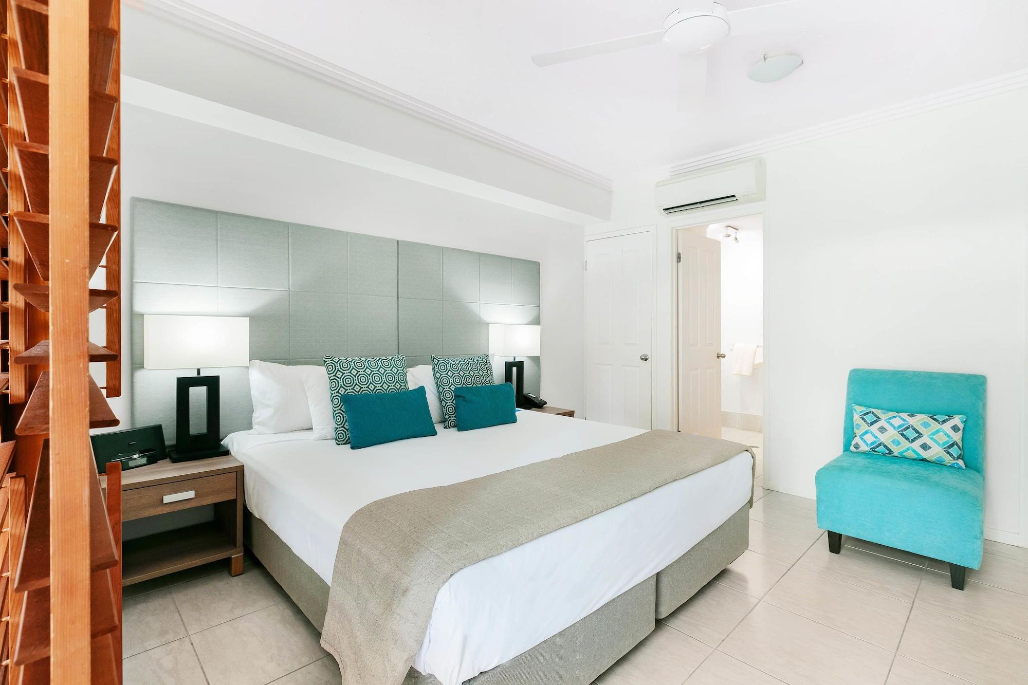 Mantra Aqueous On Port Aparthotel Port Douglas Buitenkant foto