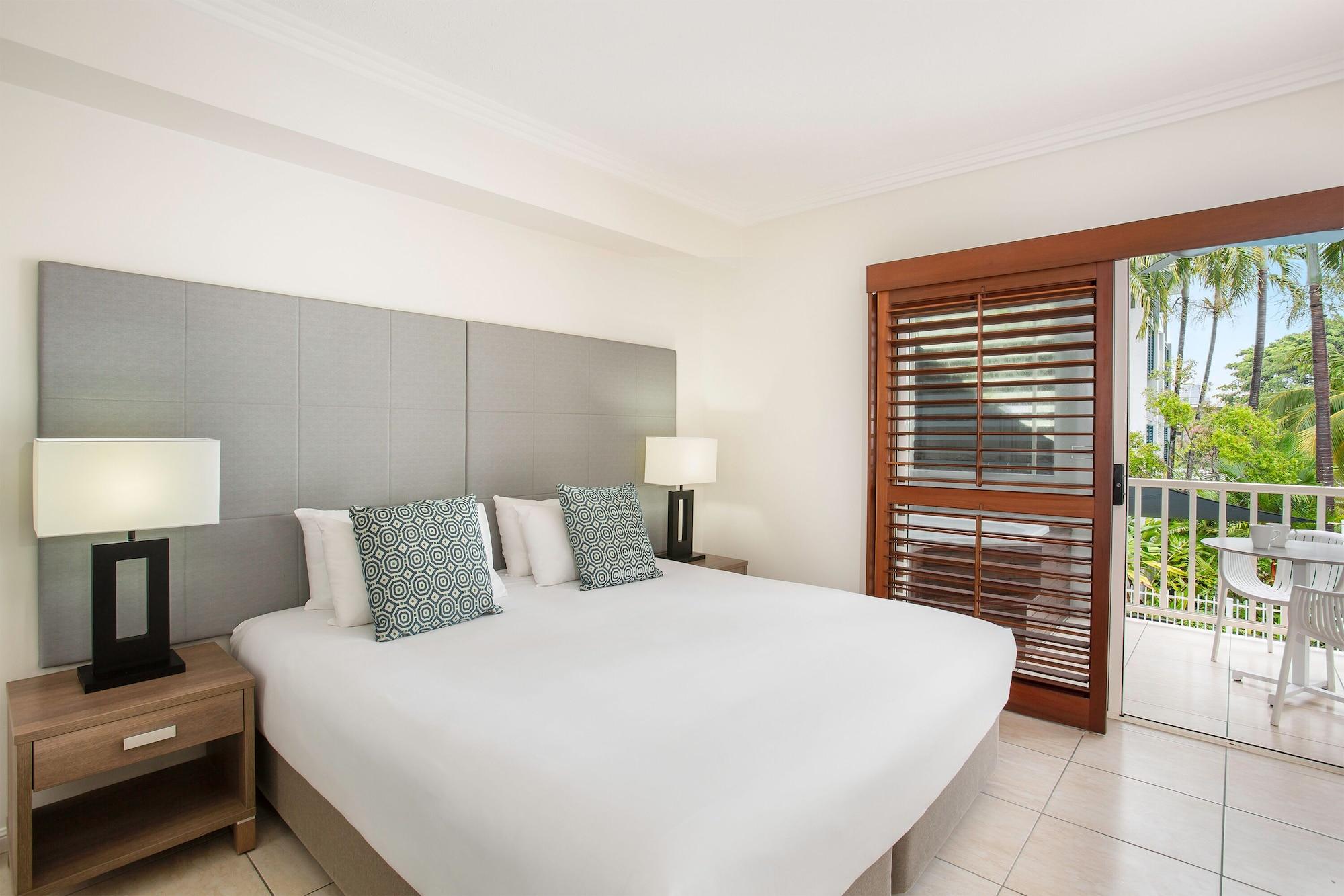 Mantra Aqueous On Port Aparthotel Port Douglas Buitenkant foto
