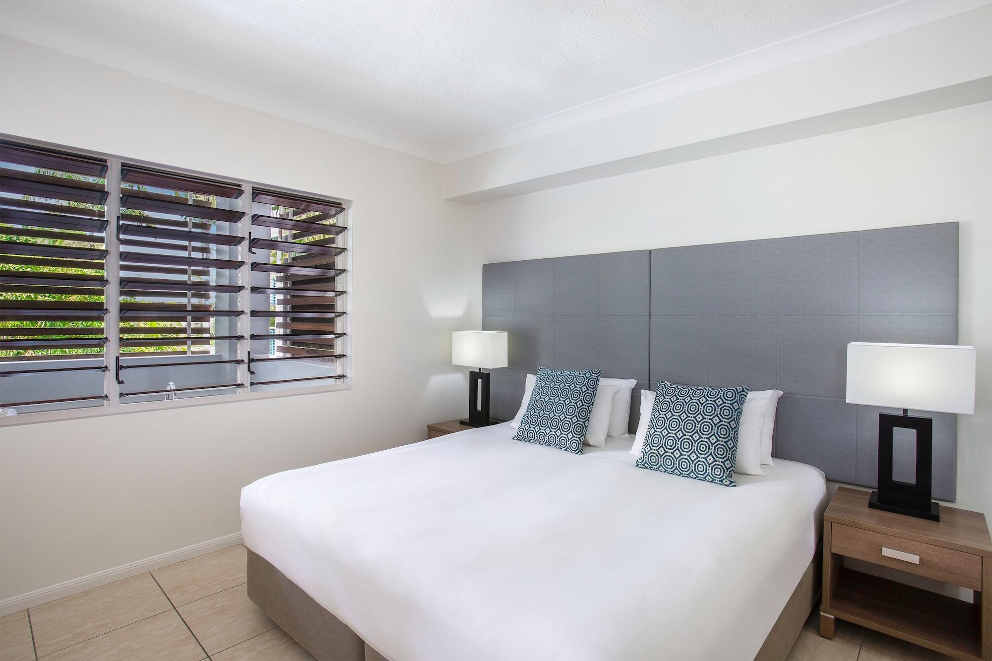 Mantra Aqueous On Port Aparthotel Port Douglas Buitenkant foto