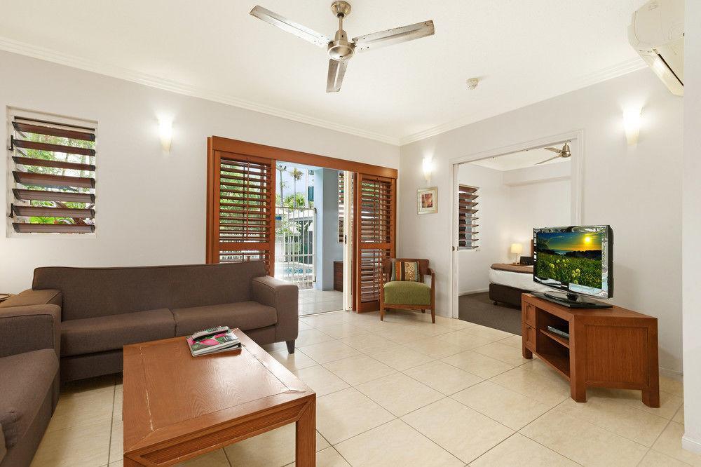 Mantra Aqueous On Port Aparthotel Port Douglas Buitenkant foto