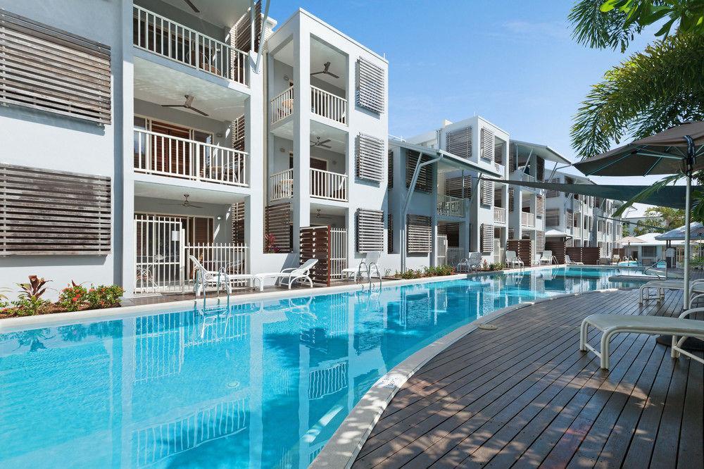 Mantra Aqueous On Port Aparthotel Port Douglas Buitenkant foto