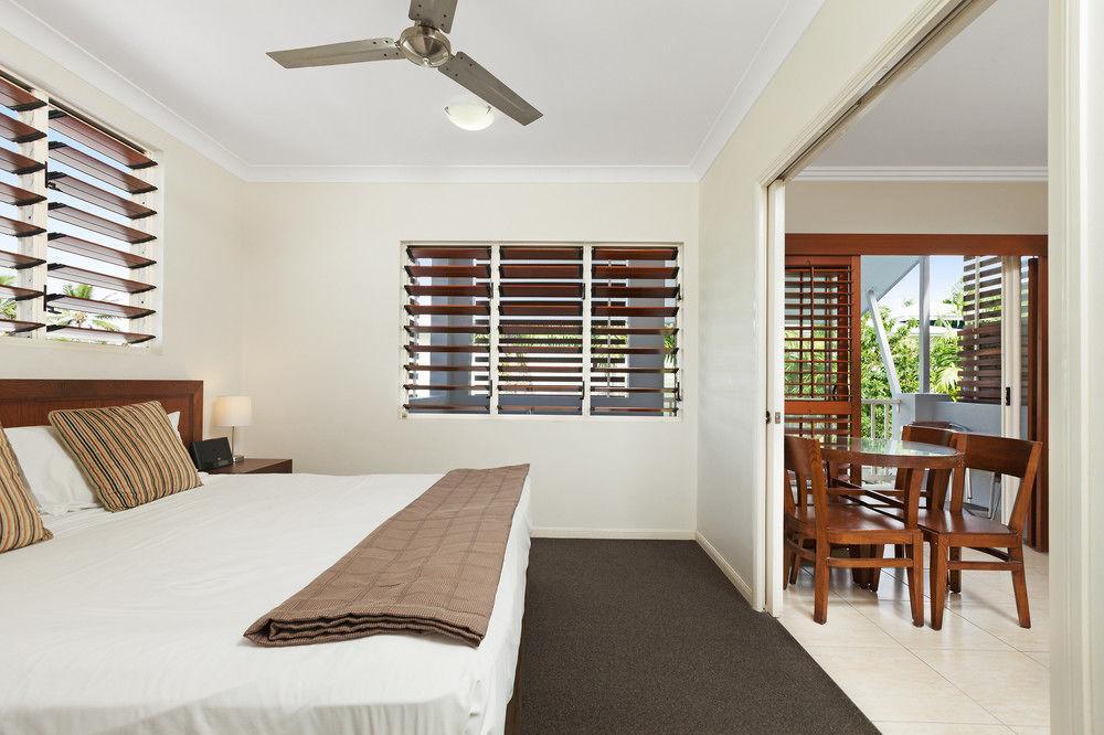 Mantra Aqueous On Port Aparthotel Port Douglas Buitenkant foto