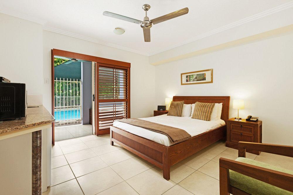 Mantra Aqueous On Port Aparthotel Port Douglas Buitenkant foto