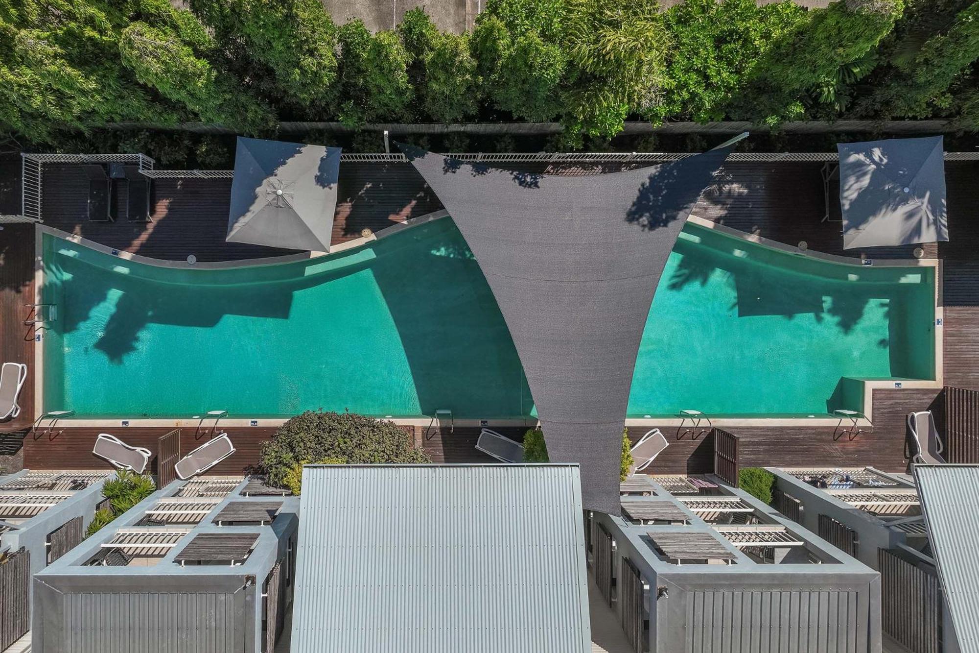 Mantra Aqueous On Port Aparthotel Port Douglas Buitenkant foto