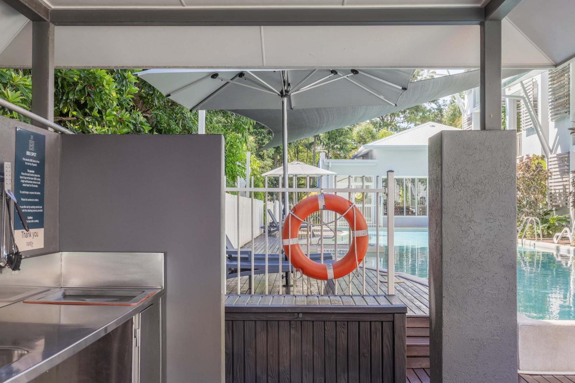 Mantra Aqueous On Port Aparthotel Port Douglas Buitenkant foto