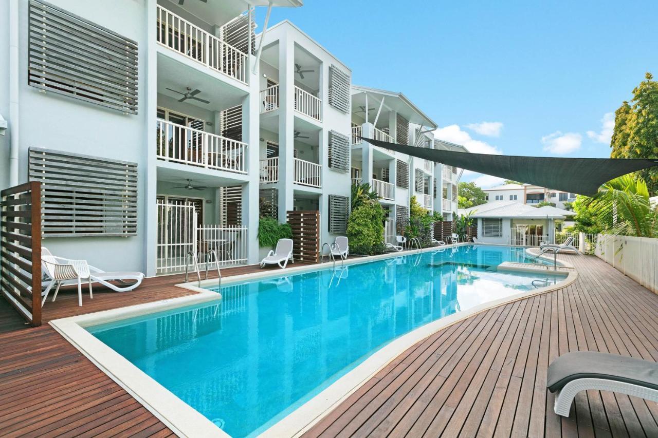 Mantra Aqueous On Port Aparthotel Port Douglas Buitenkant foto